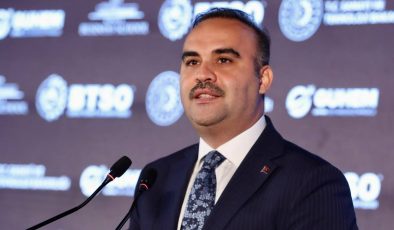 Bakan Kacır, Türkçe verili yapay zeka dil modelini kullanıma sunacaklarını duyurdu