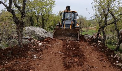 Eğil Belediyesi’nden yollara güçlü dokunuş