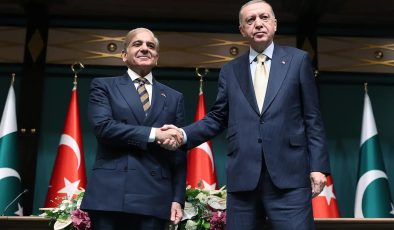 Cumhurbaşkanı Erdoğan’dan Pakistan Başbakanı Şerif’in “minnettarlık” paylaşımına yanıt