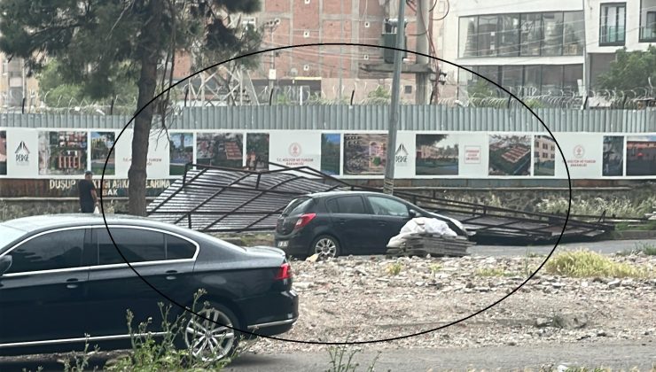 Diyarbakır’da Aniden Bastıran Fırtına Çatı Uçurdu, Araç Zarar Gördü