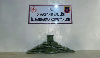 Diyarbakır’da Jandarmadan Uyuşturucuya Geçit Yok: 77 Kilo Toz Esrar Ele Geçirildi