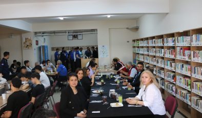 Vakıf geleneği cezaevindeki çocuklara tatlı bir tebessüm oldu