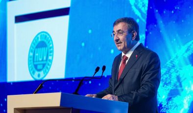 Cumhurbaşkanı Yardımcısı Yılmaz: Siyonist rejimin İran’a saldırısı barbarlıktır