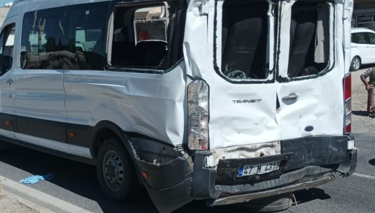 Mardin’de tır minibüse arkadan çarptı: 4 yaralı