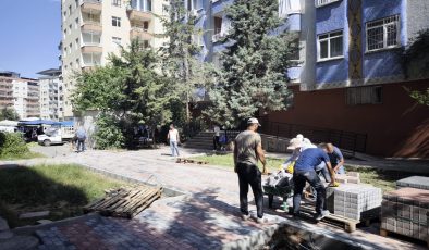 Bağlar’da parklarda bakım ve onarım çalışması