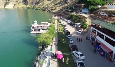 Eğil’de Bayram Rekoru: Tarih ve Doğa Harikası Ziyaretçi Akınına Uğradı!