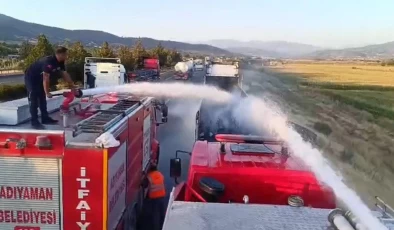 Otobanda alev alan tır söndürüldü