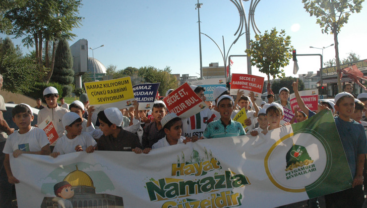 Çınar’da “Hayat Namazla Güzeldir” etkinliği düzenlendi