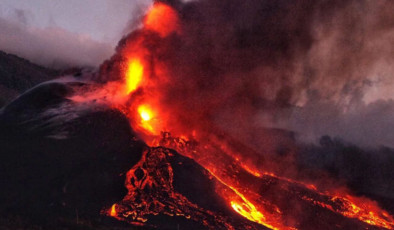 Etna Yanardağı’nda yeni volkanik hareketlilik