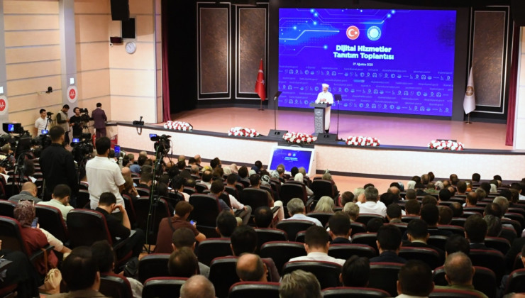 Diyanet İşleri Başkanı Erbaş: Tüm dijital hizmetlerimizi tek bir mobil uygulamada bir araya getirdik