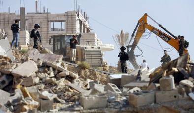 İşgalciler Negev’de 7 evi daha yıktı: Amaç Filistin nüfusunu küçük alanlara sıkıştırmak