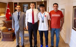 Balkan Gençler Judo Şampiyonası’nda Gümüş Madalya Kazanan Özgür Alagöz, Çınar’ın Gururu Oldu