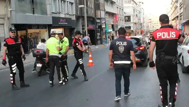 İstanbul’da huzur operasyonunda 550 kişi gözaltına alındı