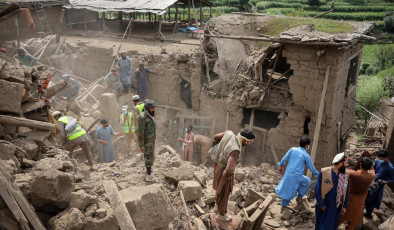 Afganistan’daki depremde can kaybı 2 bin 205’e yükseldi