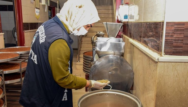 Diyarbakır’da 989 Kilo Sağlıksız Gıda İmha Edildi