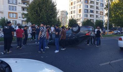 Diyarbakır’da takla atan otomobilin sürücüsü yaralandı