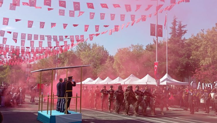 Diyarbakır’da Muhteşem 29 Ekim Kutlaması