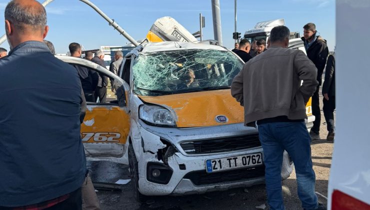 Diyarbakır-Batman Yolunda Feci Kaza: 2 ölü 3 Yaralı