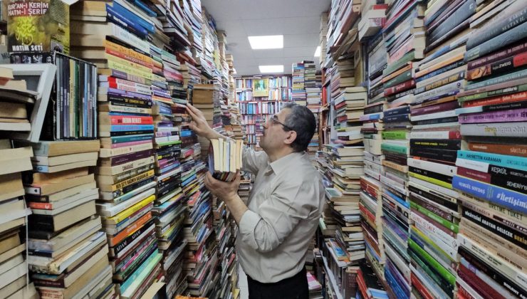 Kitap okuma azmi sahaflık mesleğine yöneltti