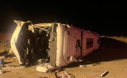 İran’da otobüs devrildi: 13 ölü 13 yaralı