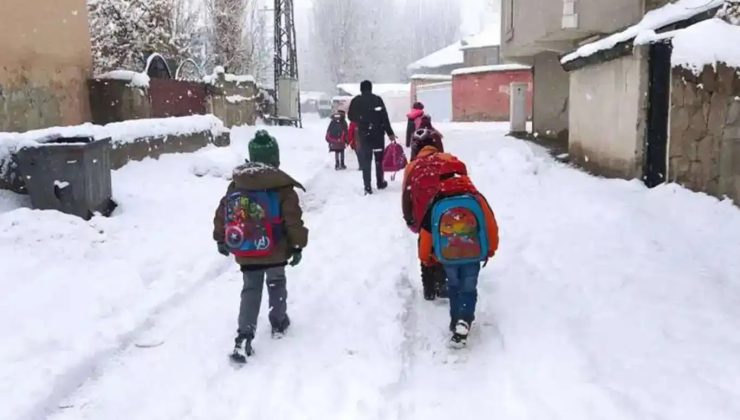 Karlıova’da taşımalı eğitim tatil edildi