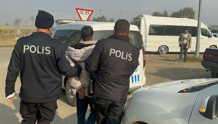 Çalıntı araçla geldikleri Malatya’da yakayı ele verdiler