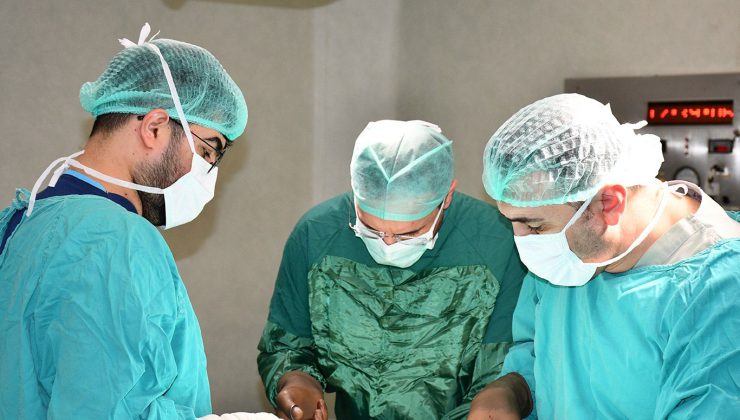 Türkiye’de bir ilk: Kalbin içini kaplayan dev kitle başarıyla çıkarıldı