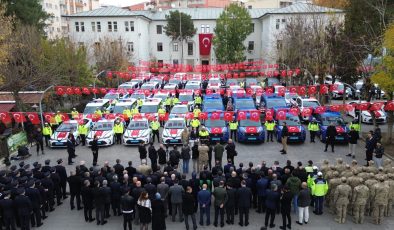 Siirt’te güvenlik güçlerine 68 yeni araç teslim edildi