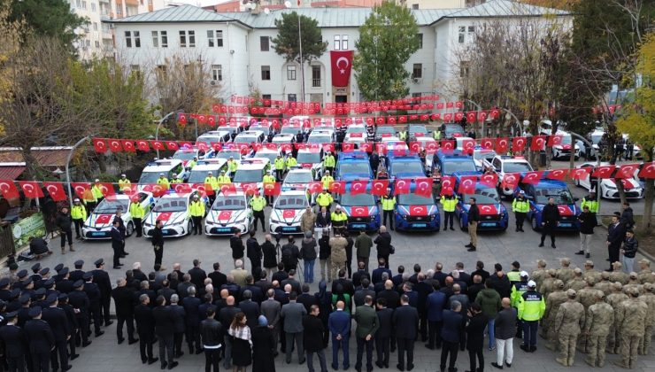 Siirt’te güvenlik güçlerine 68 yeni araç teslim edildi