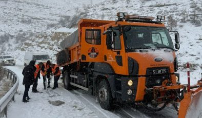 Batman’da kar nedeniyle 20’den fazla köy yolu kapandı