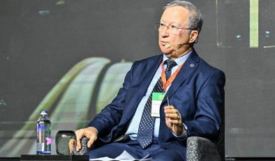 Prof. Dr. Artık: Günde yaklaşık 4 milyon ekmek israf ediliyor