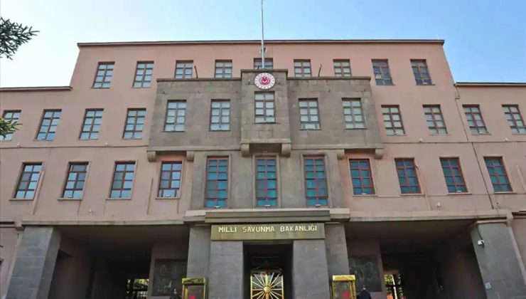 Karadeniz’de kontrolden çıkan insansız hava aracı düşürüldü