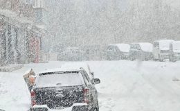 Şırnak’ta yollar buz pistine döndü