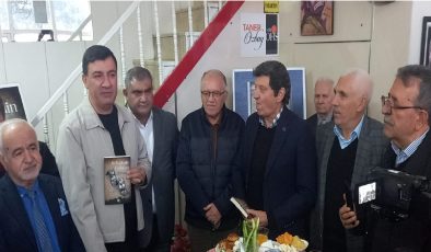 Gazeteci-yazar Taner Özbay’ın “Belleğimin Fısıltıları kitabının lansmanı yapıldı