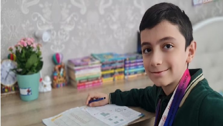 Diyarbakırlı 8 Yaşındaki Matematik Dahisi Selim Türkiye Birincisi Oldu
