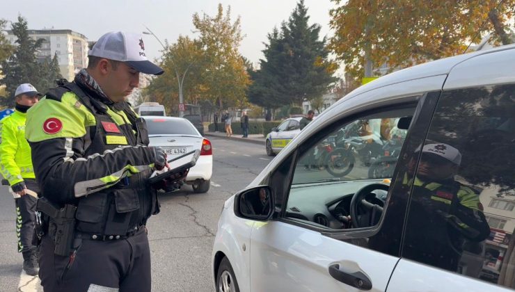 Diyarbakır’da ‘Şahin polislerden’ eş zamanlı trafik denetimi