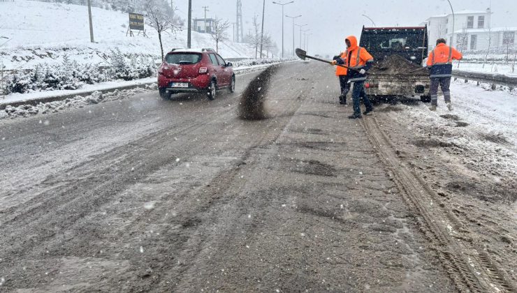 Diyarbakır’da Kar ve Buzla Mücadele