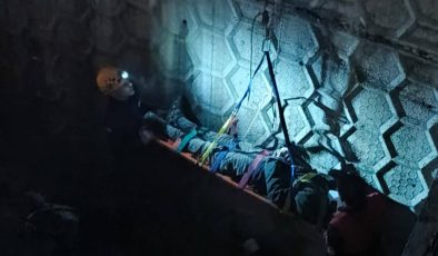 Ağrı’da darp edilen kişi köprüden atıldı