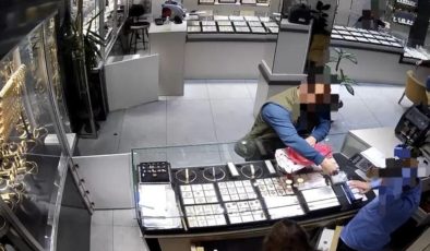 Eve giren hırsız 4 milyon TL değerinde altın çaldı