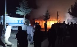 Dicle’de çıkan yangında bir işyeri küle döndü