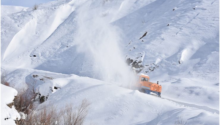 Van, Hakkari, Bitlis ve Muş’ta 343 yerleşim yerine ulaşım sağlanamıyor