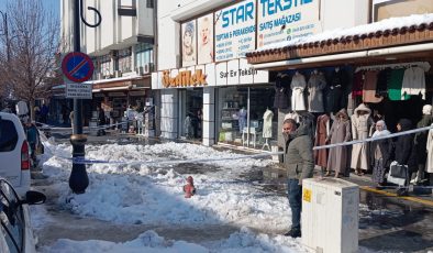 Diyarbakır Sur’da Kar Sonrası İhmal İddiası: Esnaf Tepkili, Turizm Alarmda