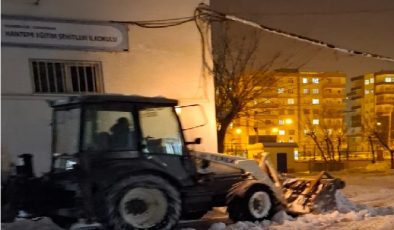 Diyarbakır’da Okullar İçin Seferberlik: 470 Okulda Kar ve Buz Temizliği Yapıldı