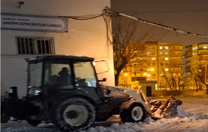 Diyarbakır’da Okullar İçin Seferberlik: 470 Okulda Kar ve Buz Temizliği Yapıldı