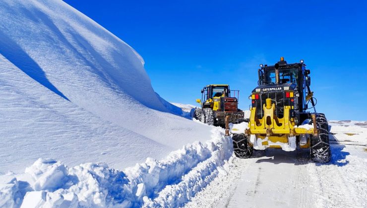 Van’da Karla Mücadelede Büyük Başarı: 625 Yerleşim Yerinden 537’si Ulaşıma Açıldı