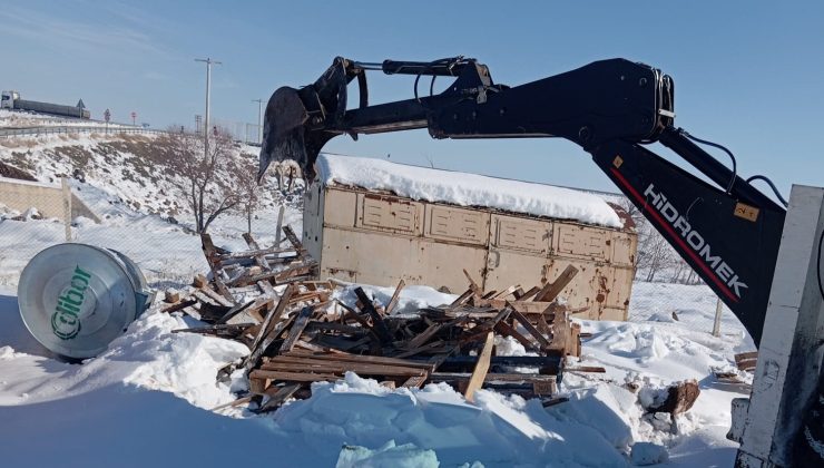 Eğil Belediyesi Öğrencilerin Gönlünü Isıttı