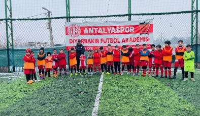 Antalyaspor Diyarbakır Futbol Akademisi’nde Antrenman Heyecanı