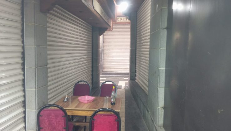 Diyarbakır Sur’da Buzlanma Esnafı Vurdu: Kepenkler Kapalı, Geçim Derdi Büyüyor