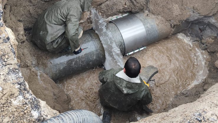 Erciş’te İki Mahalleye Su Sağlayan Ana Hat Onarıldı