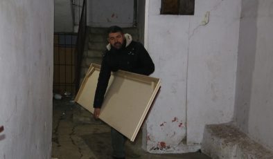 Diyarbakır’da Kolonu Çatlayan Apartmanda Çaresizlik